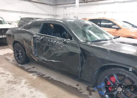 2022 Dodge Challenger Gt z USA, uszkodzony, nr VIN 2C3CDZJG2NH181613